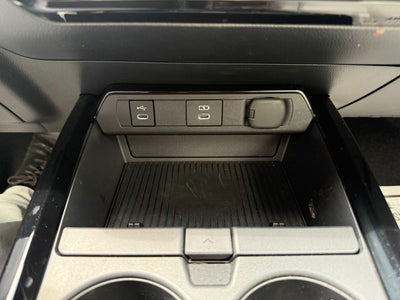 2025 Toyota Prius XLE