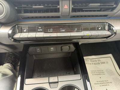 2025 Toyota Prius XLE
