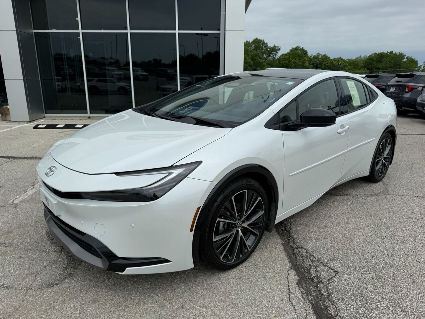 2025 Toyota Prius XLE