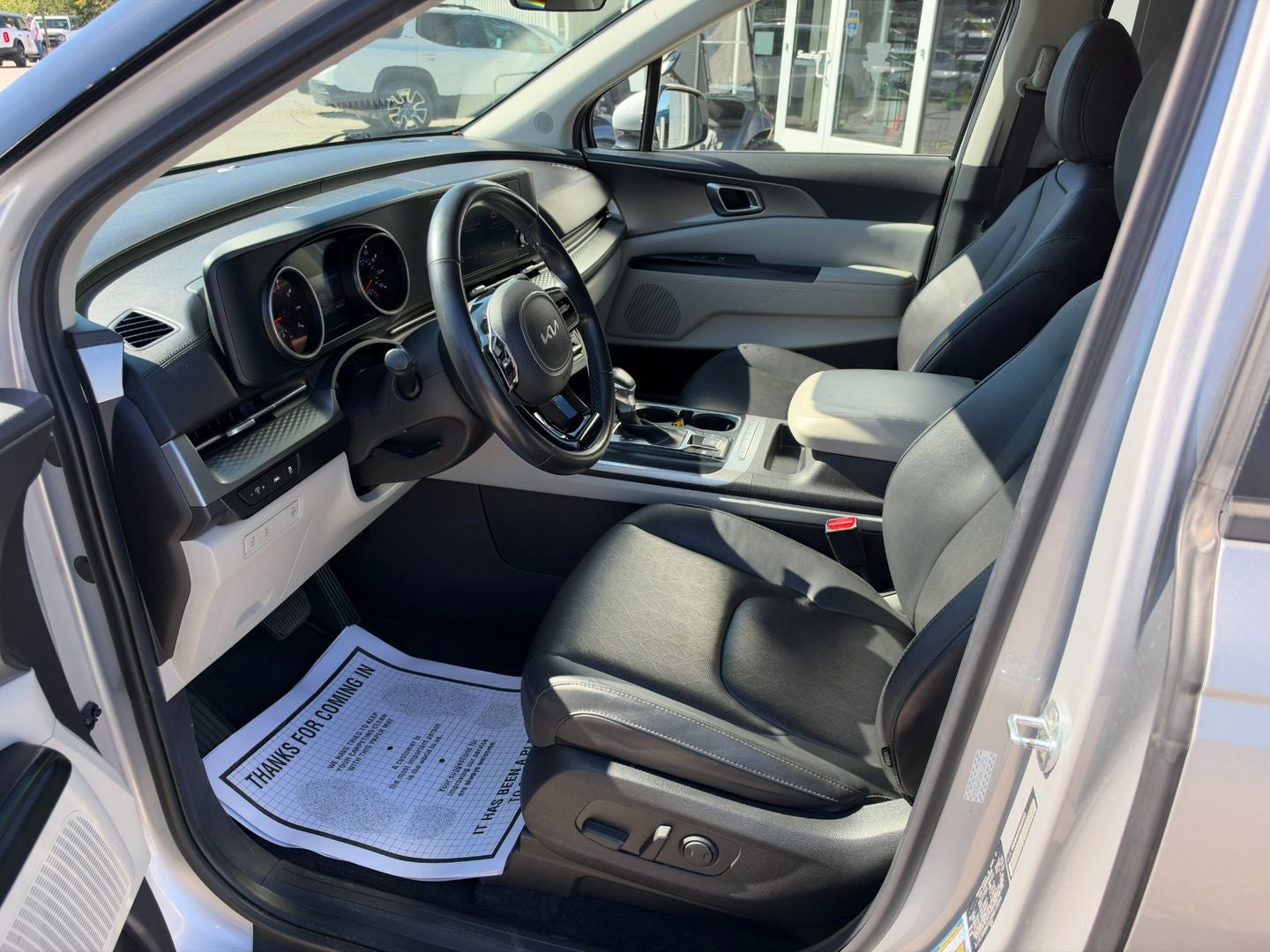 2022 Kia Carnival LXS