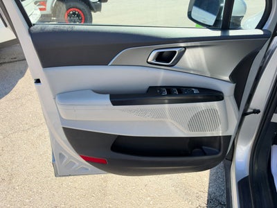 2022 Kia Carnival LXS