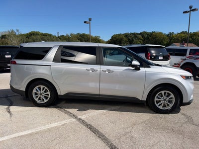 2022 Kia Carnival LXS
