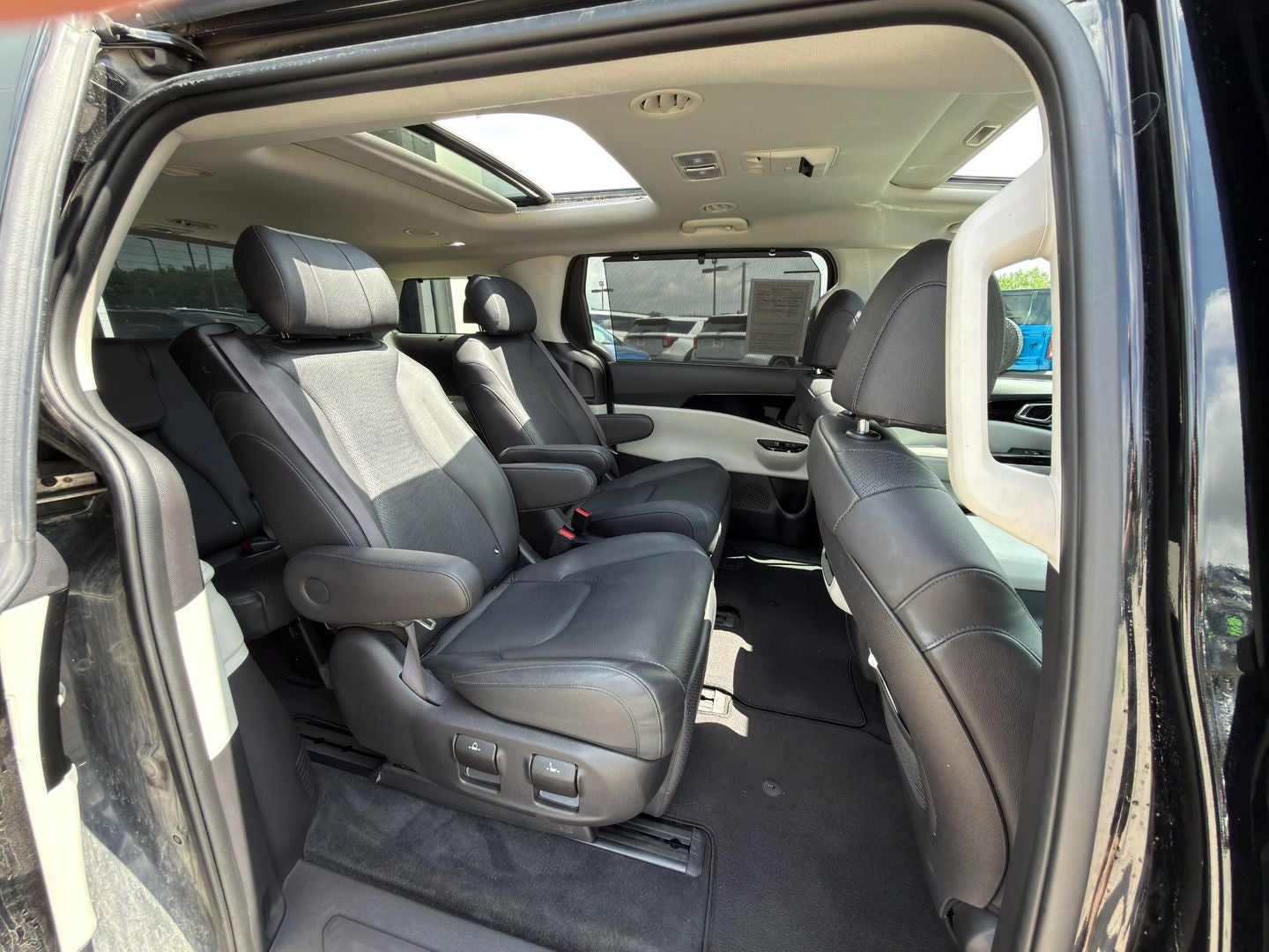 2024 Kia Carnival SX Prestige