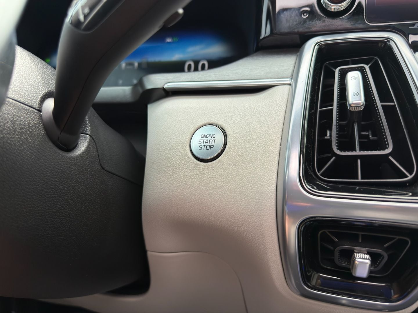 2023 Kia Sorento Plug-In Hybrid SX Prestige
