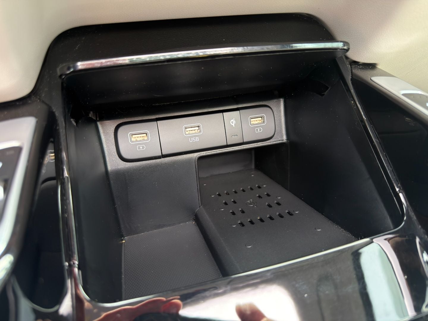 2023 Kia Sorento Plug-In Hybrid SX Prestige