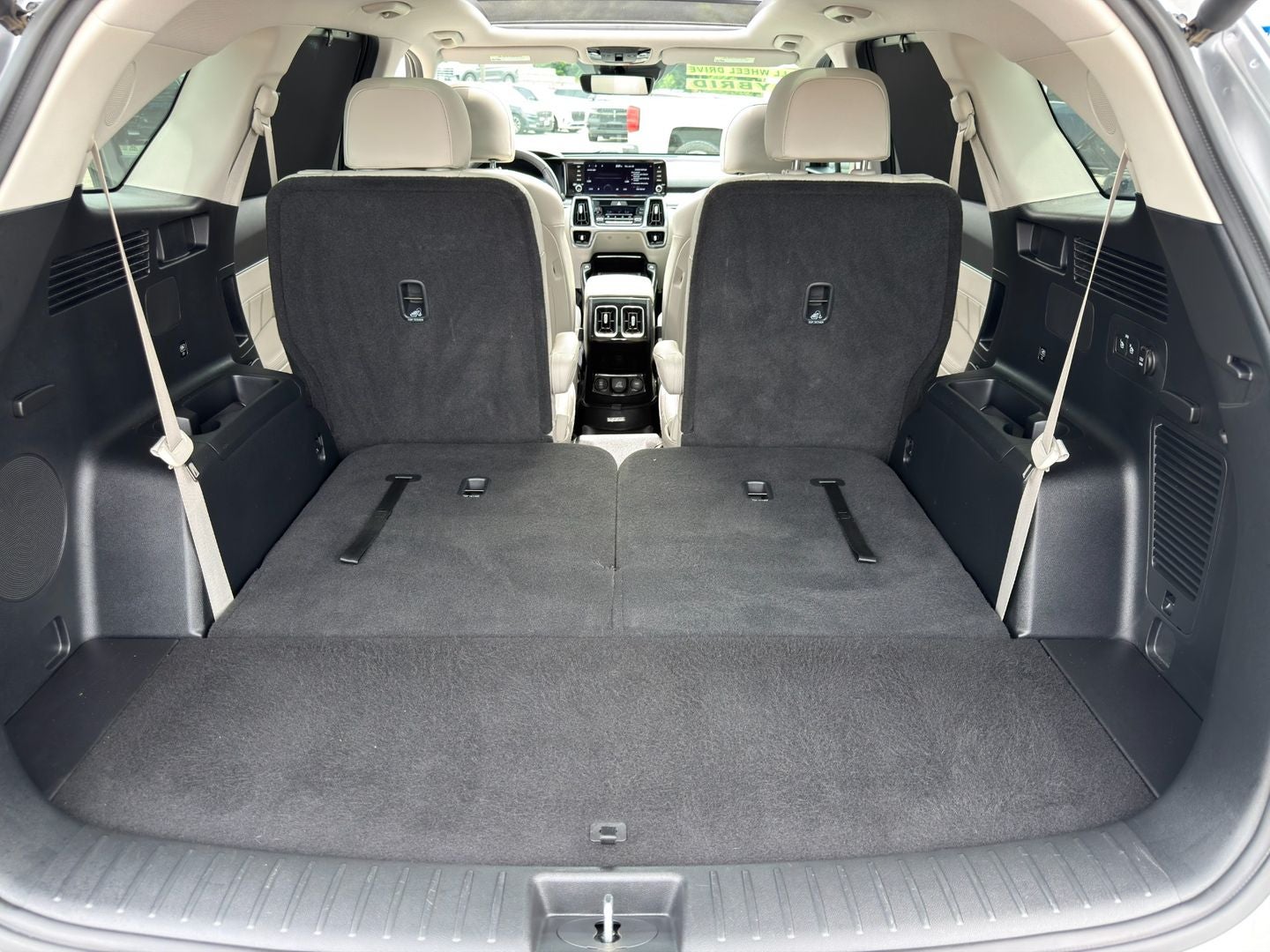 2023 Kia Sorento Plug-In Hybrid SX Prestige