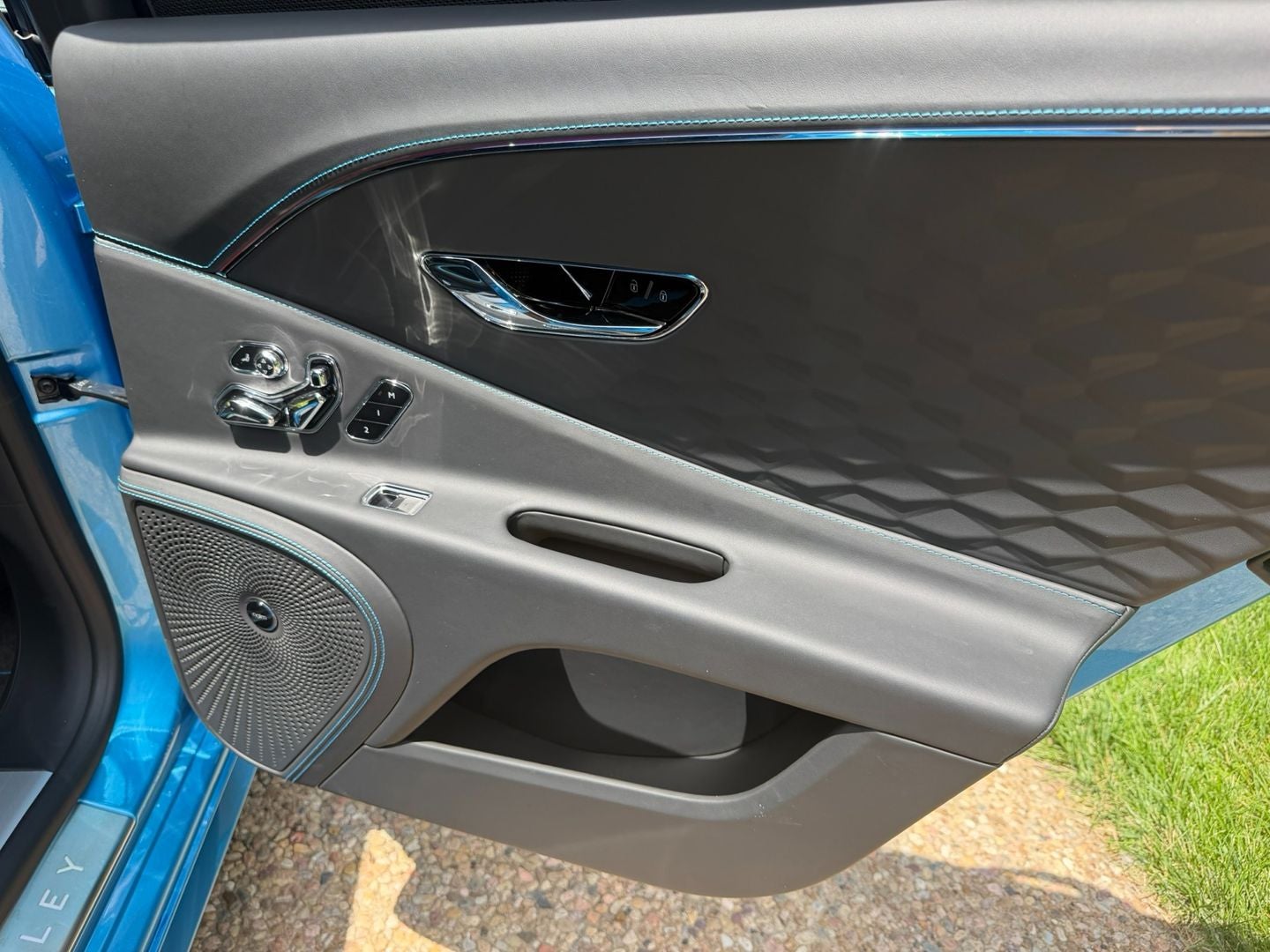 2025 Bentley Flying Spur Speed