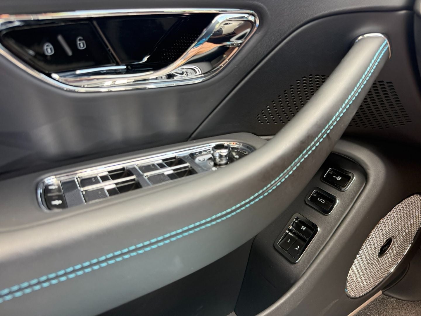 2025 Bentley Flying Spur Speed